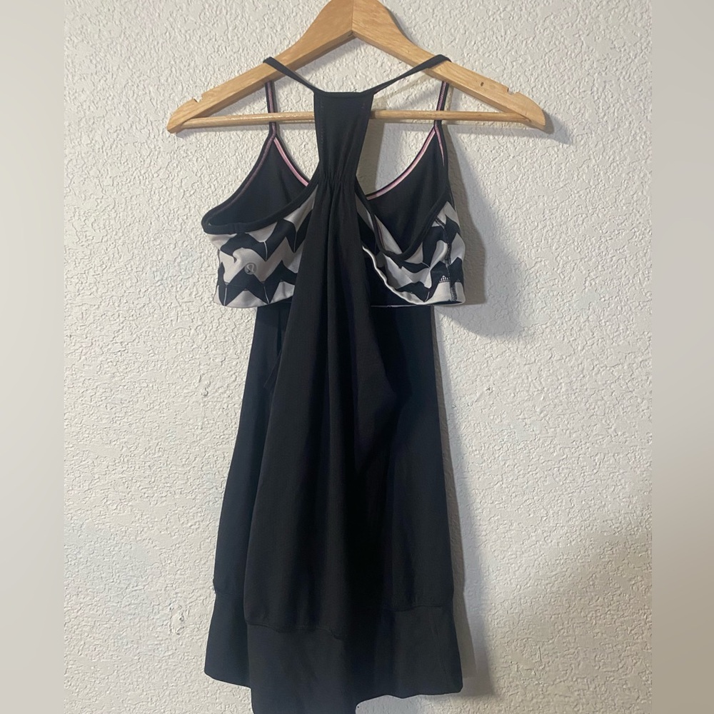 lululemon athletica No Limit Arrow Chevron Black & white Athletic tank top SZ8 - Picture 4 of 8